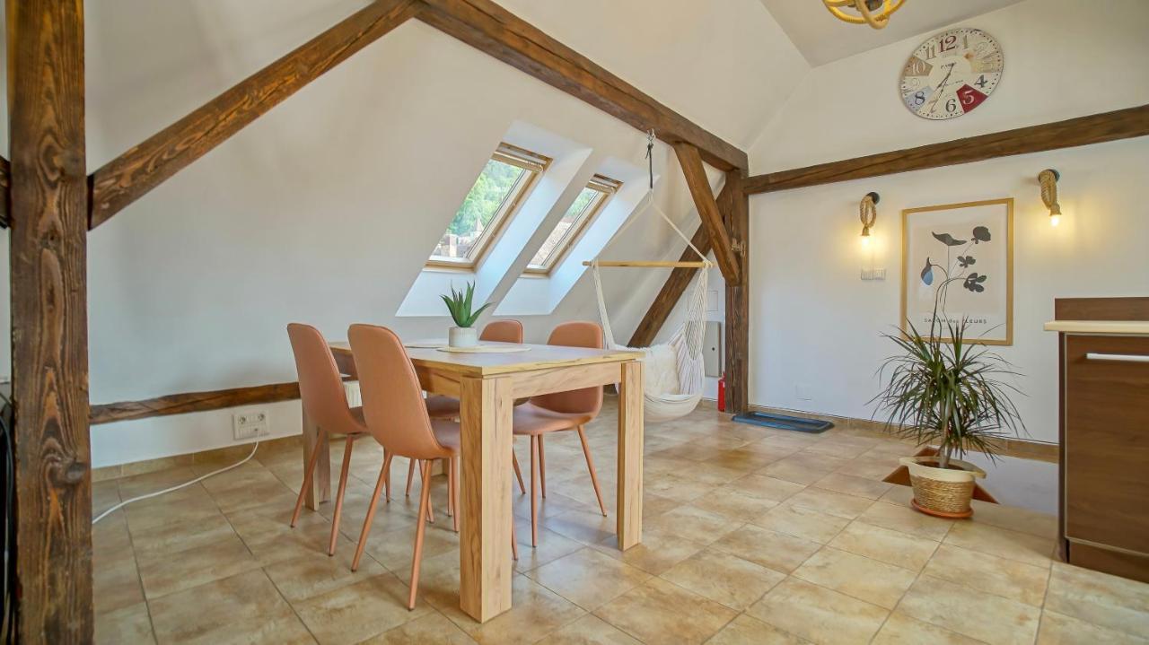 Rooftop Proprety With Large Terrace & Stunning Views - Braşov Eksteriør billede