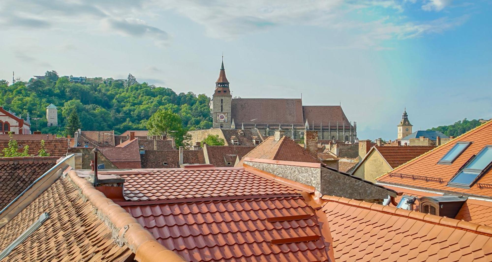 Rooftop Proprety With Large Terrace & Stunning Views - Braşov Eksteriør billede
